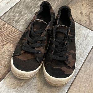 Madden Camo Tennis Shoe